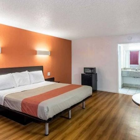 Whitten Inn Clinton Luaran gambar