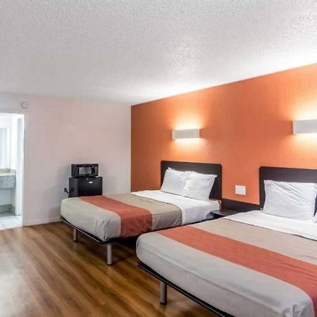 Whitten Inn Clinton Luaran gambar