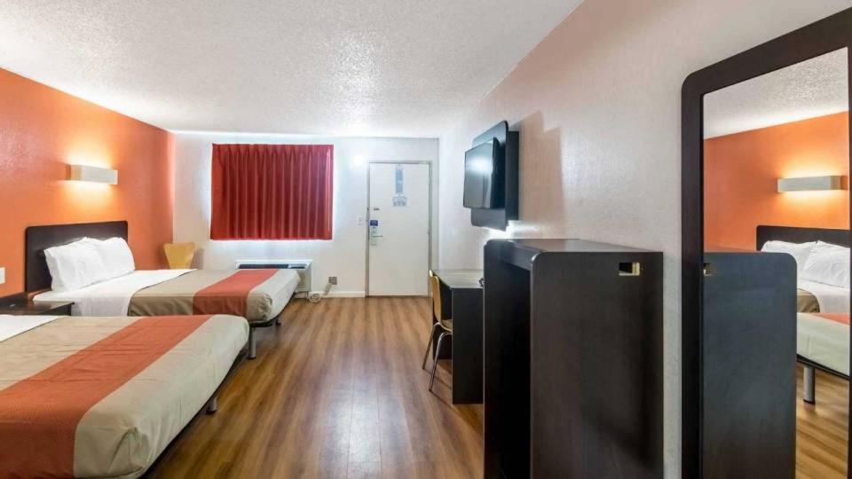 Whitten Inn Clinton Luaran gambar