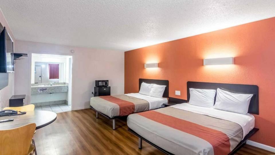 Whitten Inn Clinton Luaran gambar